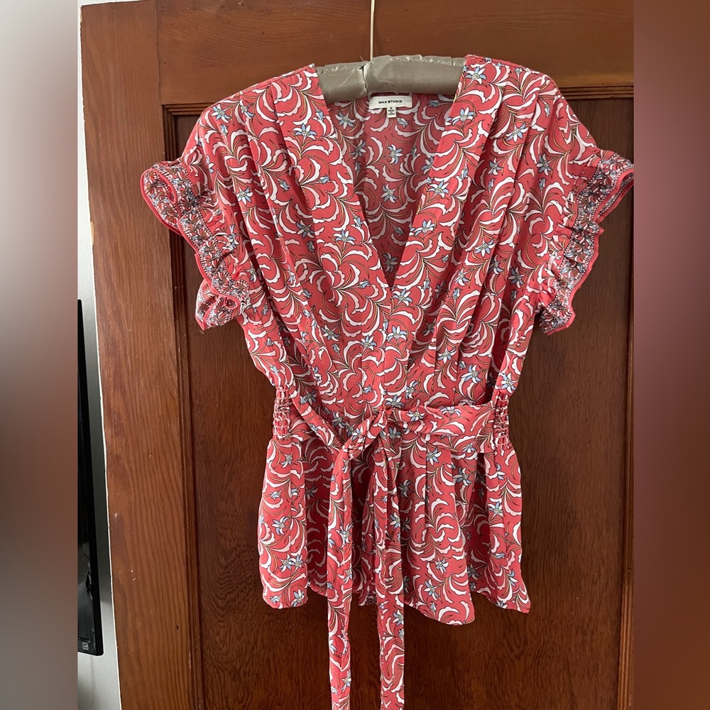 Max Studio short sleeve blouse